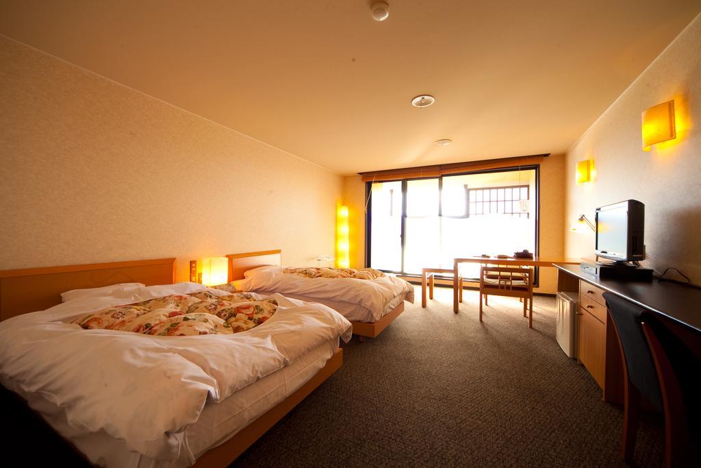 Caffel Hina-No-Sato Hotel Hita Buitenkant foto
